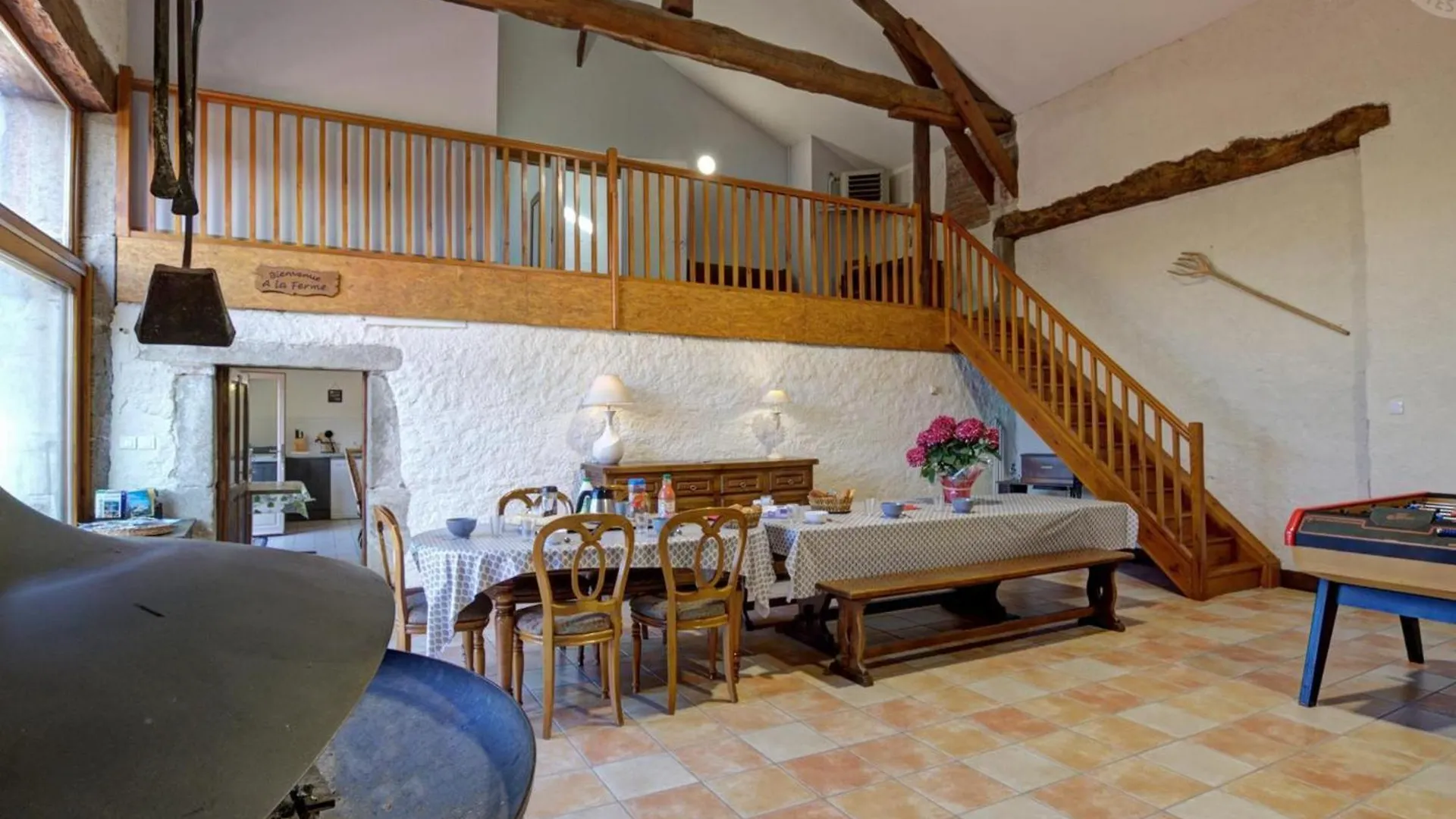 Holiday home Gite Familial Avec Spa Et Jeux Exterieurs - 5 Chambres, 230M², Village Typique, Animaux Acceptes - Fr-1-496-289 L'Hopital-le-Grand