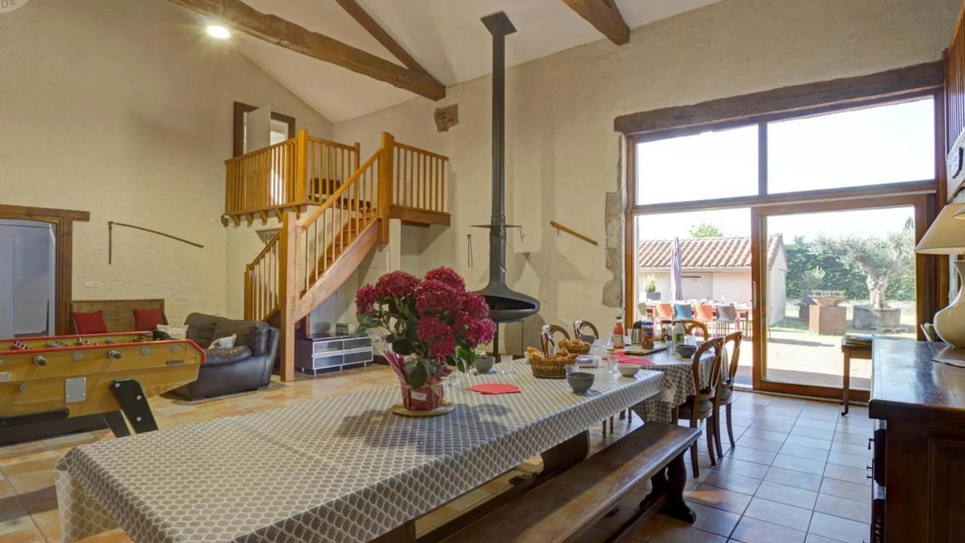 Gite Familial Avec Spa Et Jeux Exterieurs - 5 Chambres, 230M², Village Typique, Animaux Acceptes - Fr-1-496-289 L'Hopital-le-Grand 0*,  France